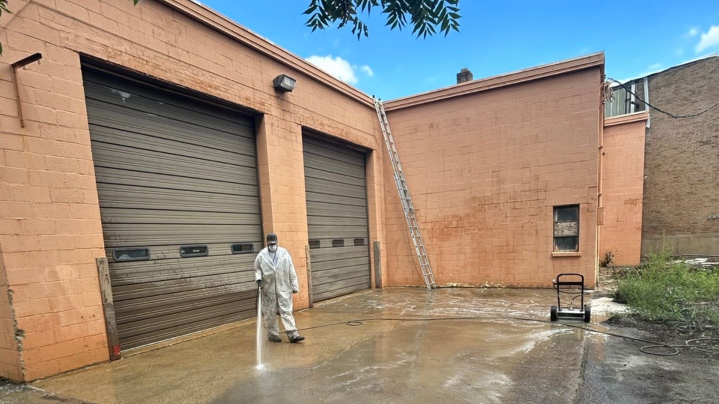 Building Exterior Washing